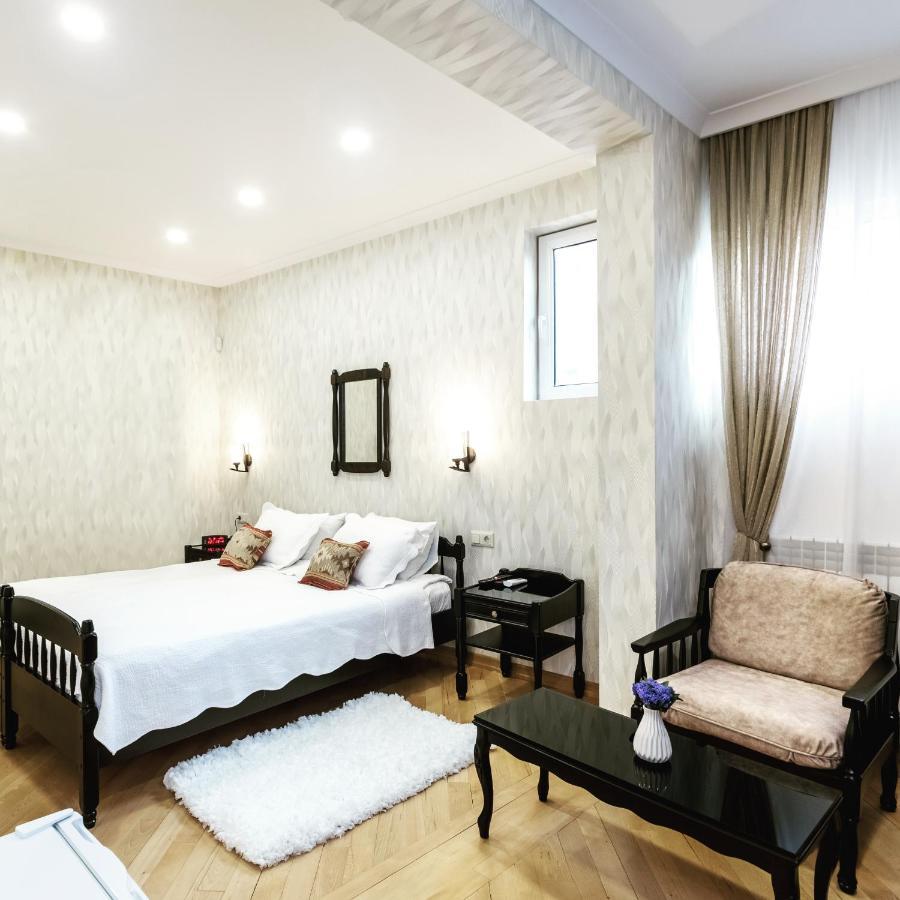 מלון טביליסי Q&B House מראה חיצוני תמונה