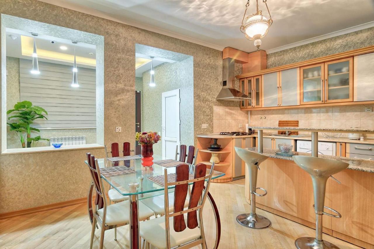 מלון טביליסי Q&B House מראה חיצוני תמונה