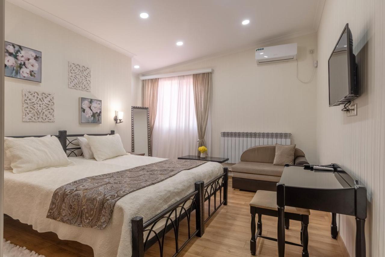 מלון טביליסי Q&B House מראה חיצוני תמונה