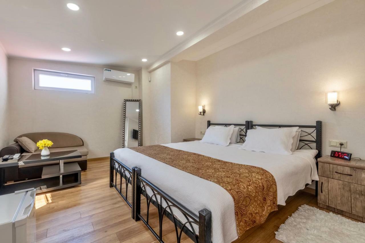 מלון טביליסי Q&B House מראה חיצוני תמונה