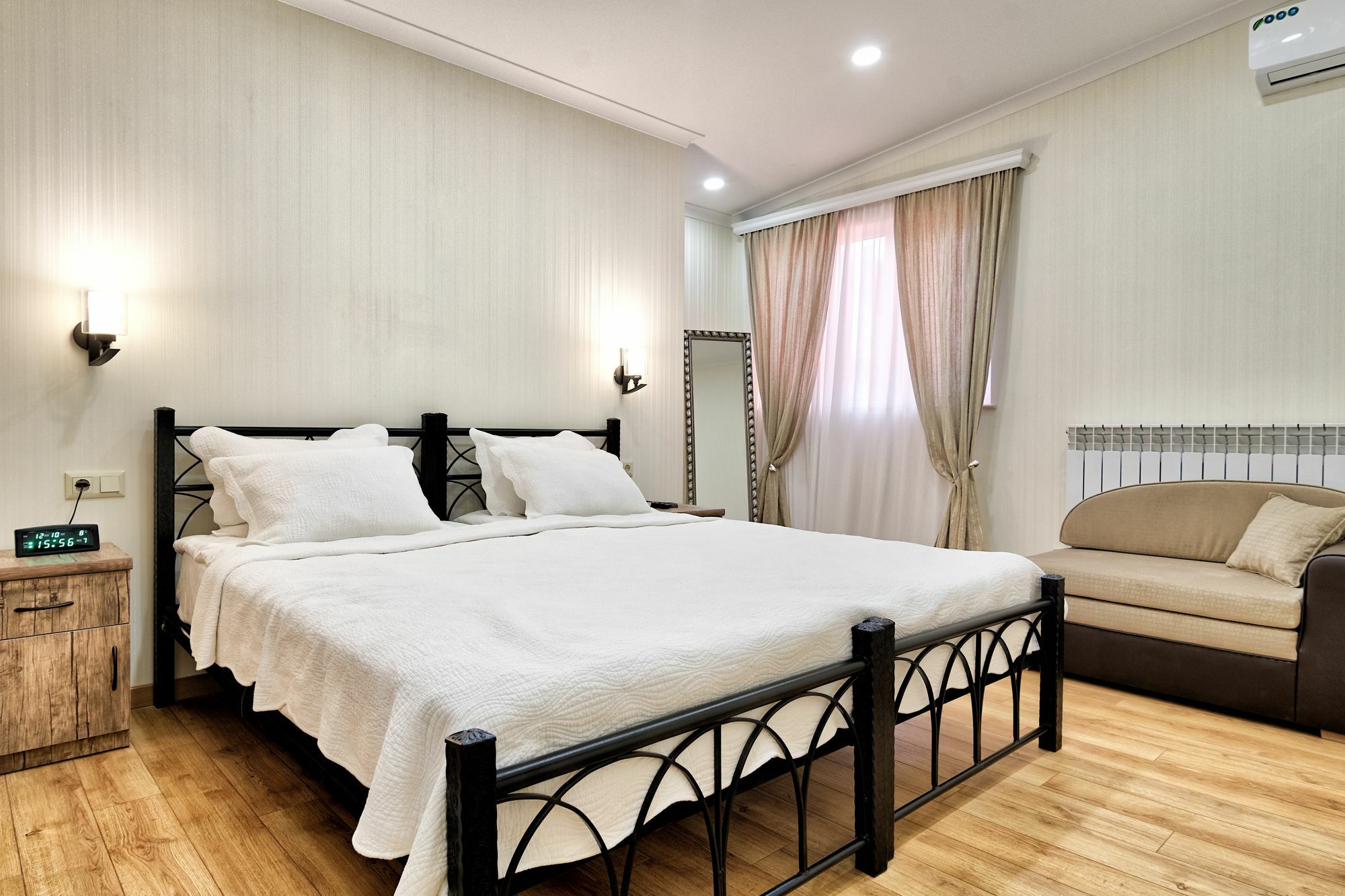 מלון טביליסי Q&B House מראה חיצוני תמונה